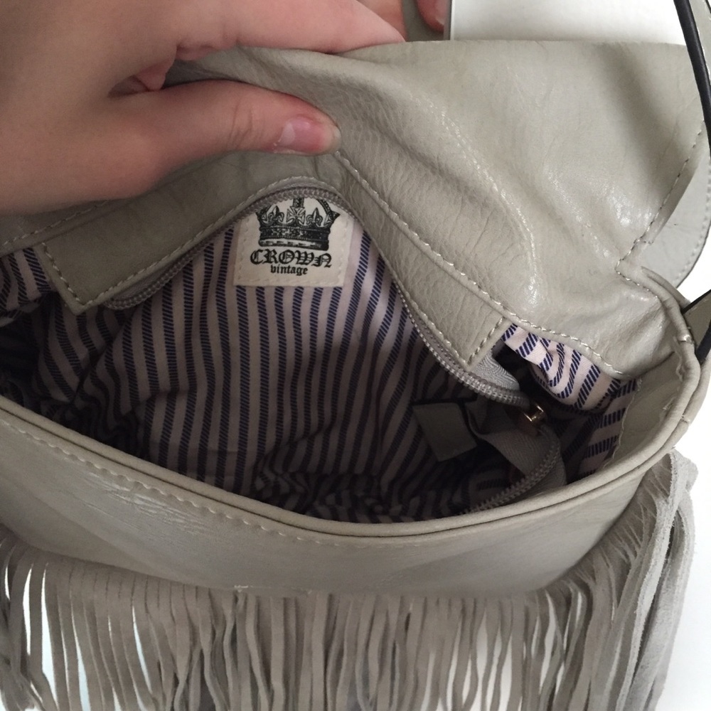 Fringe bag - Picture 2 of 3